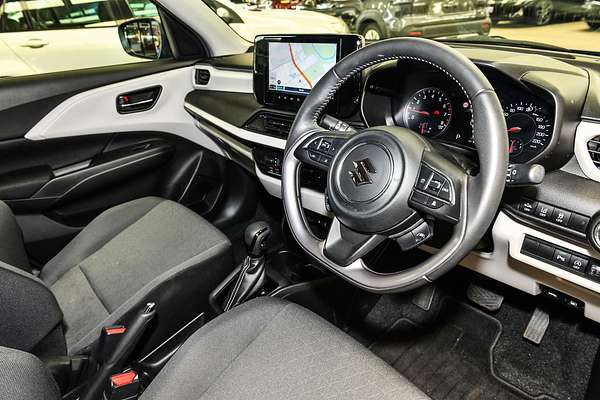 2025 Suzuki Swift Hybrid Plus UZ