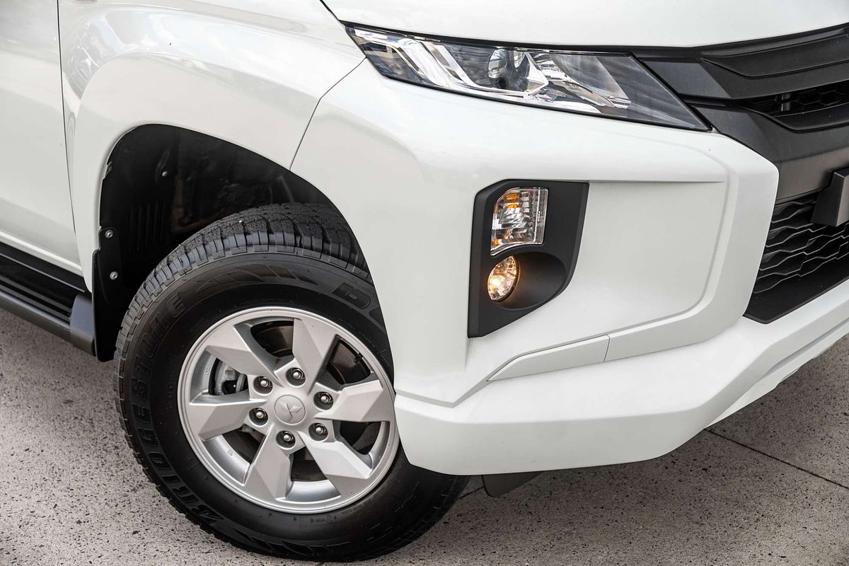 2023 Mitsubishi Triton GLX+ MR 4X4