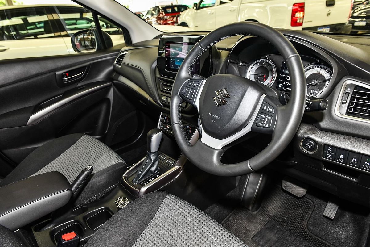 2025 Suzuki S-Cross ALLGRIP Prestige JYB