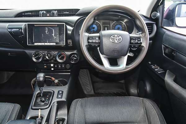 2020 Toyota Hilux SR GUN126R 4X4