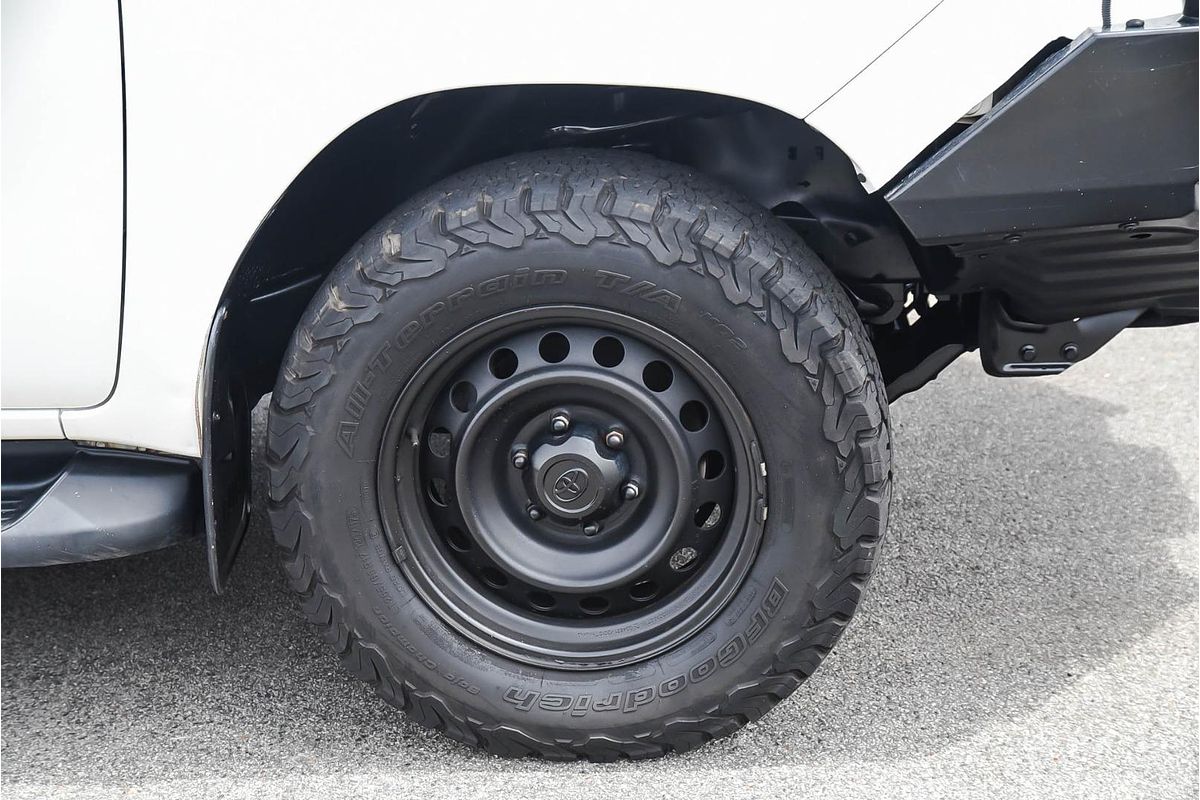 2020 Toyota Hilux SR GUN126R