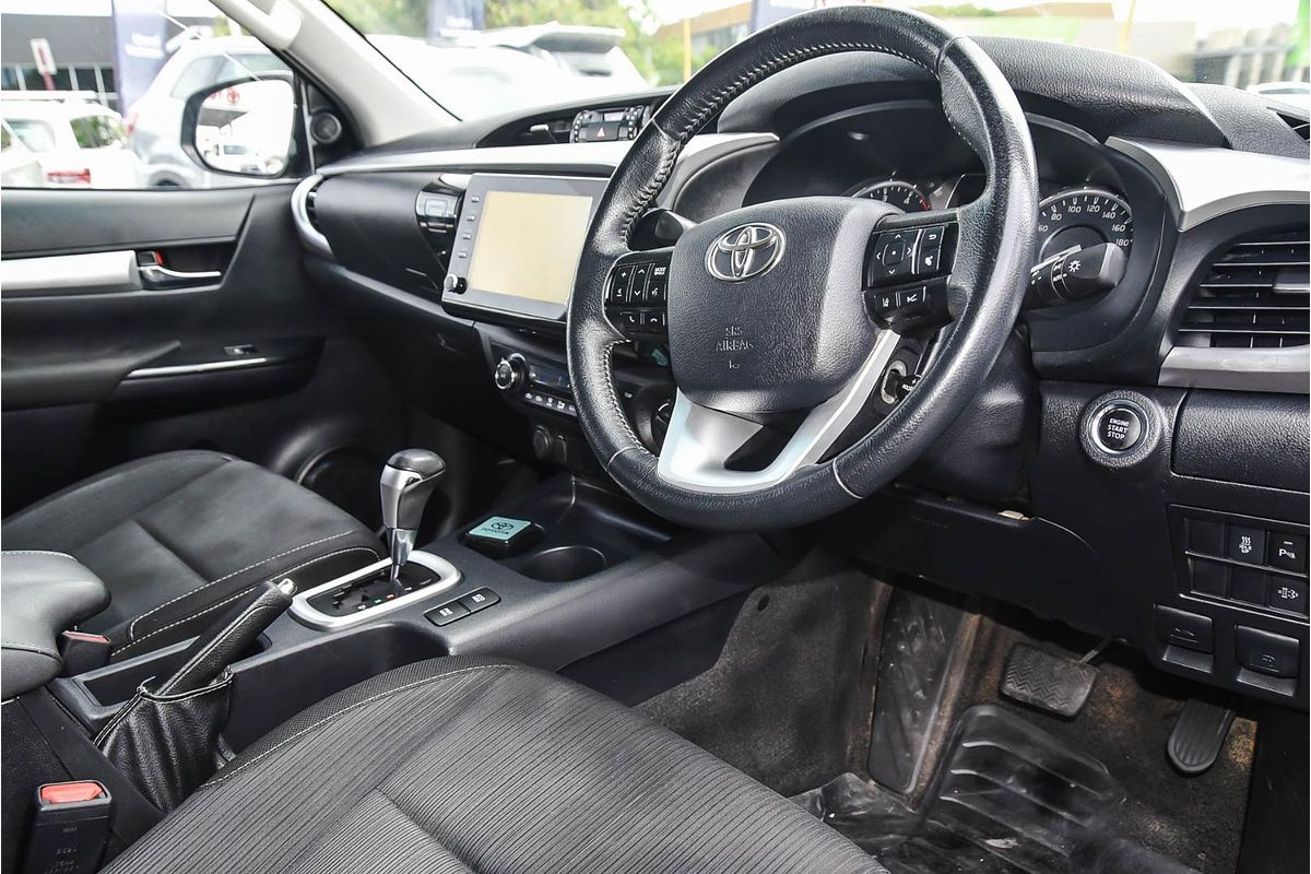 2020 Toyota Hilux SR5 GUN126R 4X4