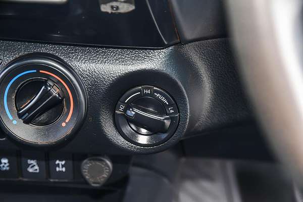 2020 Toyota Hilux SR GUN126R 4X4