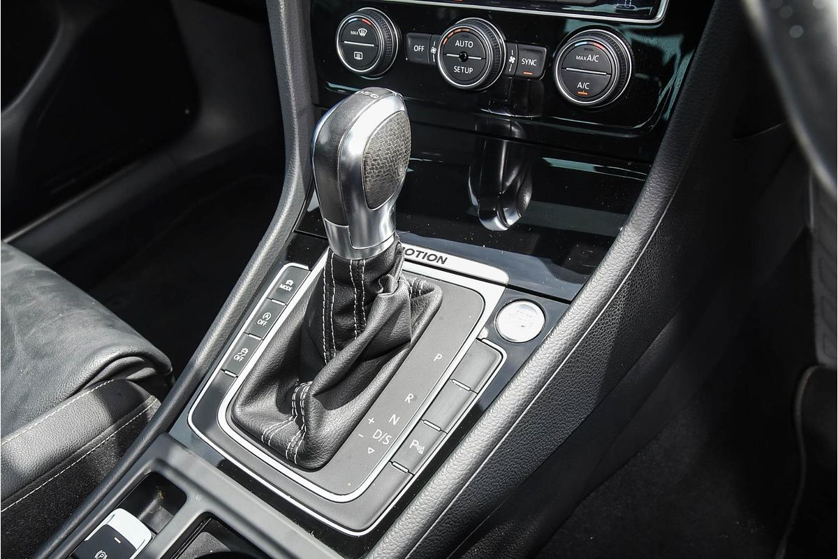 2014 Volkswagen Golf R 7