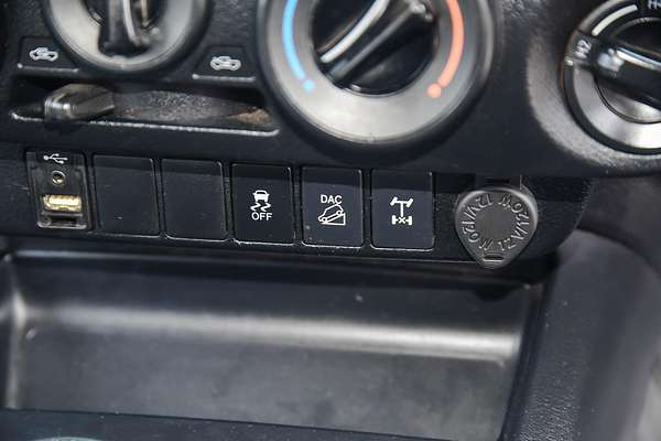 2020 Toyota Hilux SR GUN126R