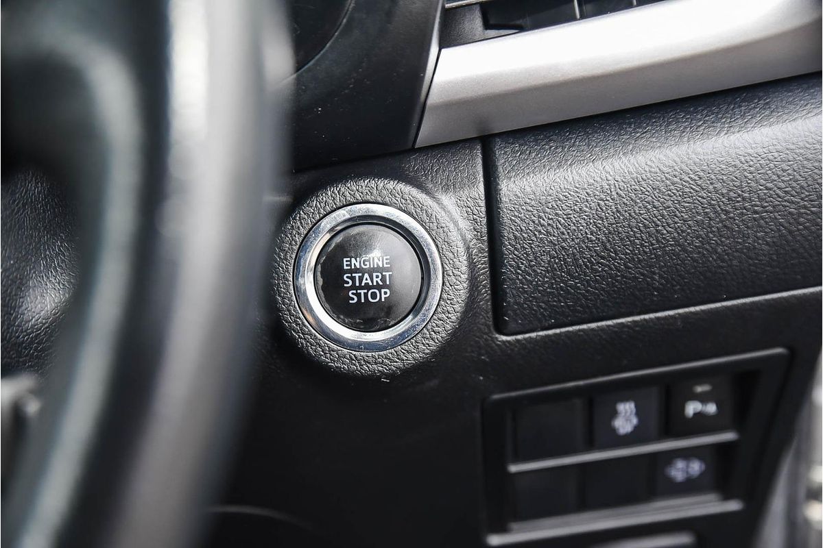 2020 Toyota Hilux SR5 GUN126R 4X4