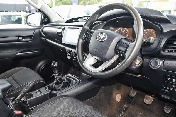 2016 Toyota Hilux SR GUN126R 4X4