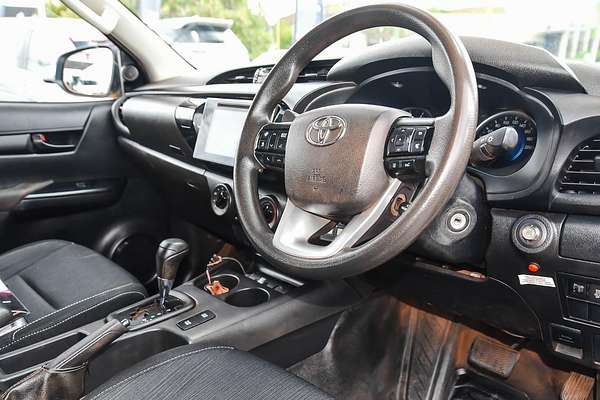 2020 Toyota Hilux SR GUN126R