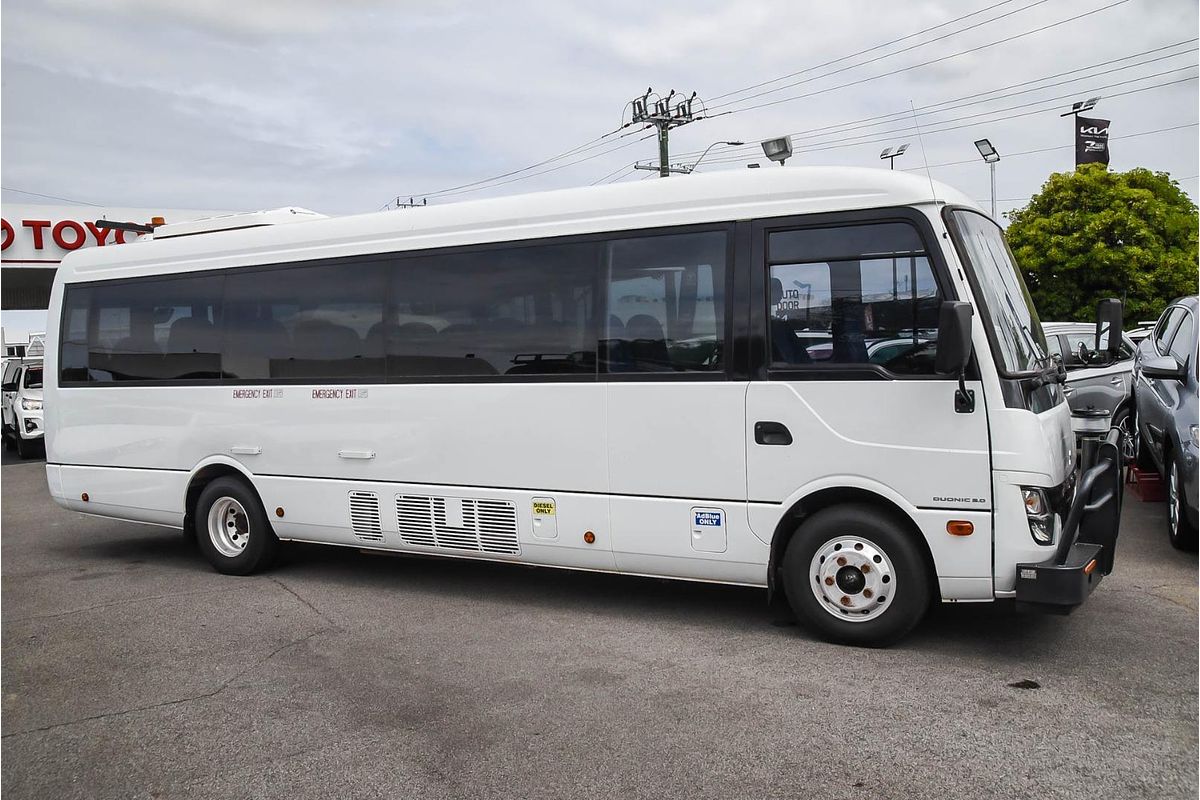 2022 Fuso Rosa Deluxe LWB