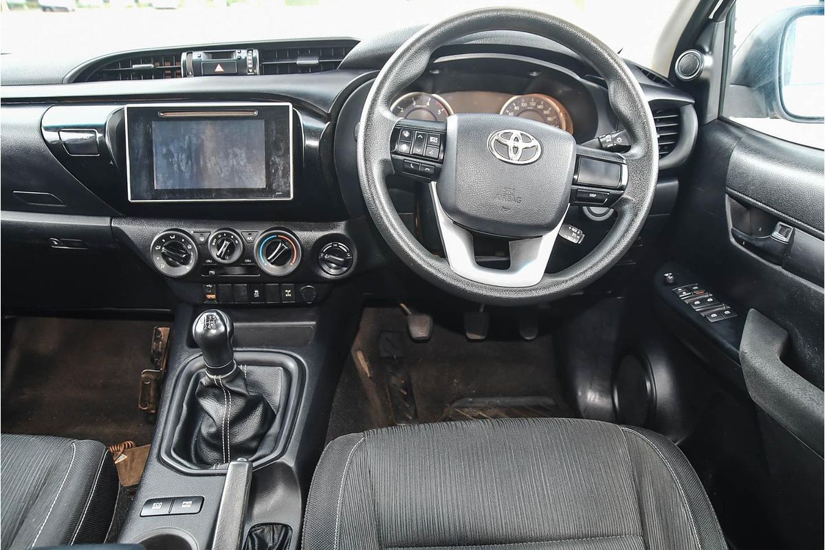 2016 Toyota Hilux SR GUN126R 4X4