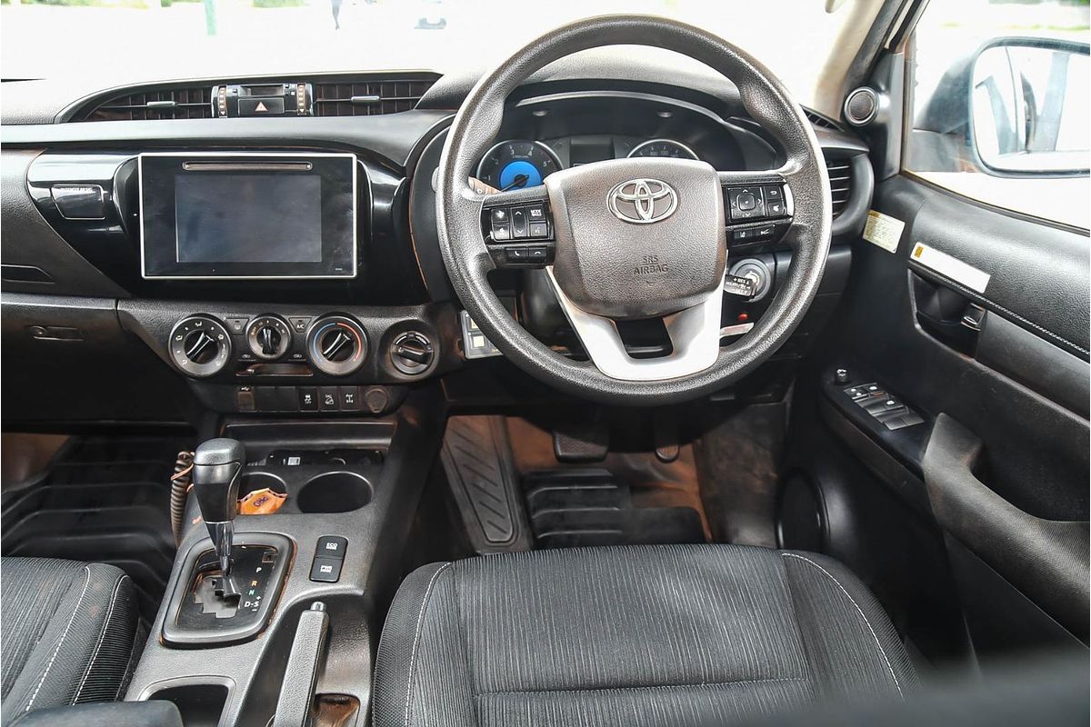 2020 Toyota Hilux SR GUN126R