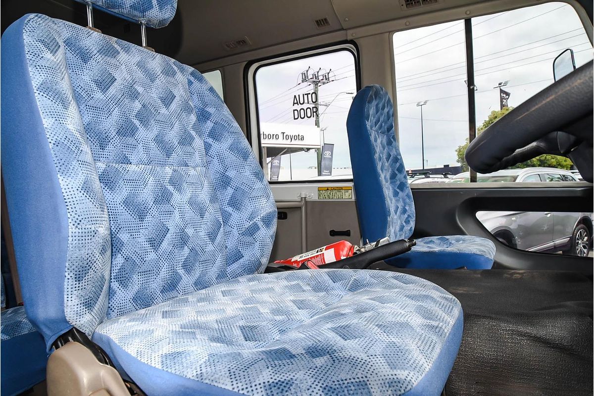 2022 Fuso Rosa Deluxe LWB