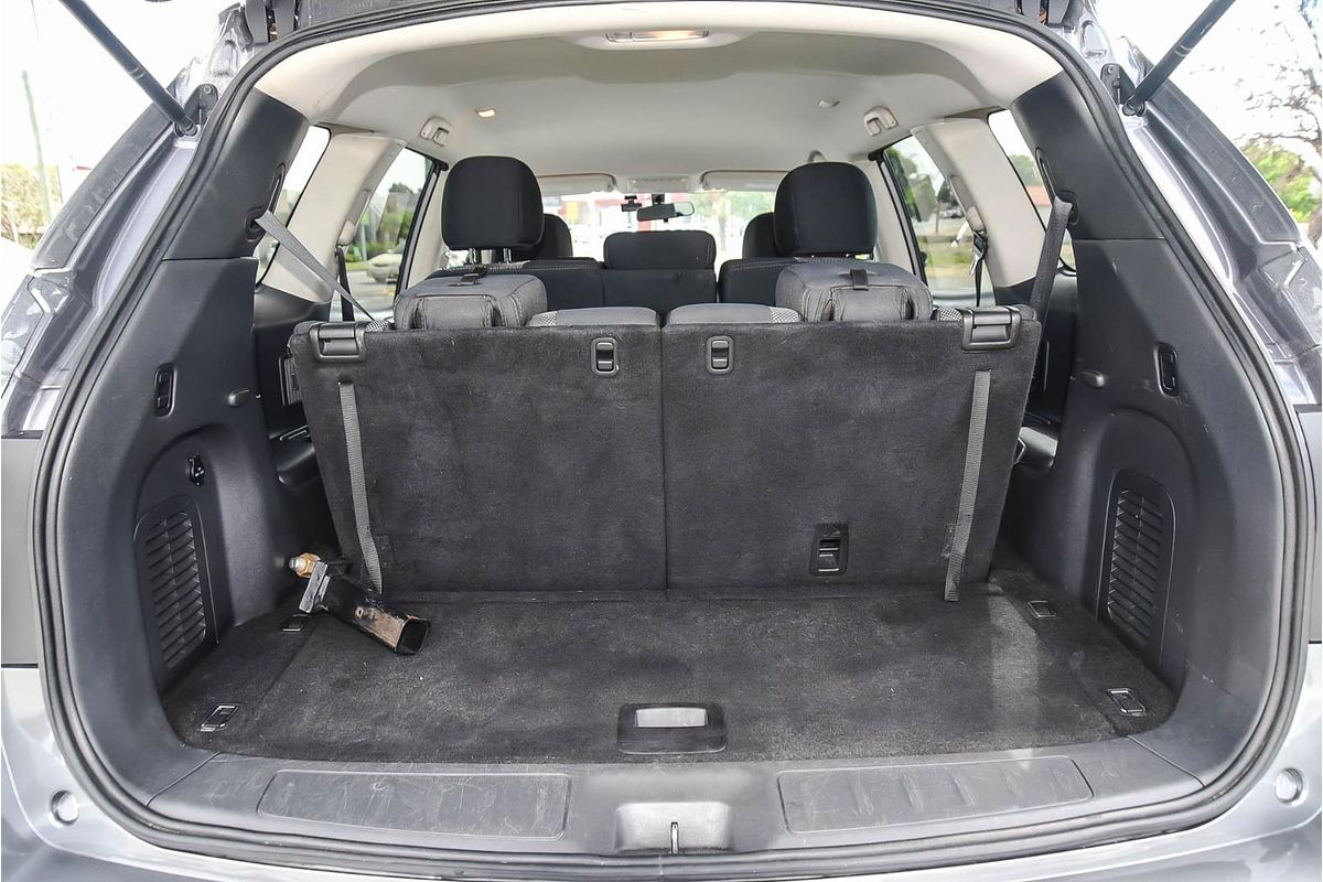 2018 Nissan Pathfinder ST R52 Series II