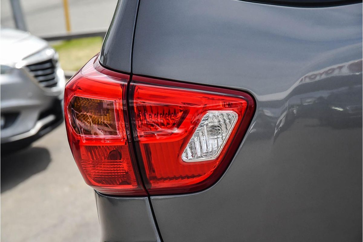 2018 Nissan Pathfinder ST R52 Series II