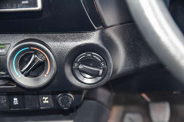 2016 Toyota Hilux SR GUN126R 4X4