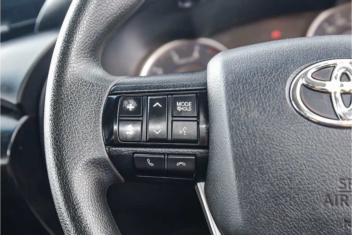 2016 Toyota Hilux SR GUN126R 4X4