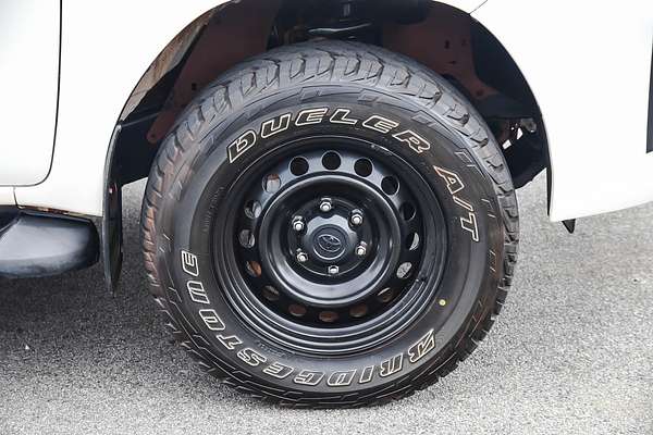 2020 Toyota Hilux SR GUN126R