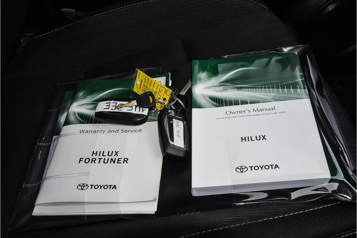 2021 Toyota Hilux SR5 GUN126R 4X4