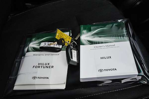 2021 Toyota Hilux SR5 GUN126R 4X4