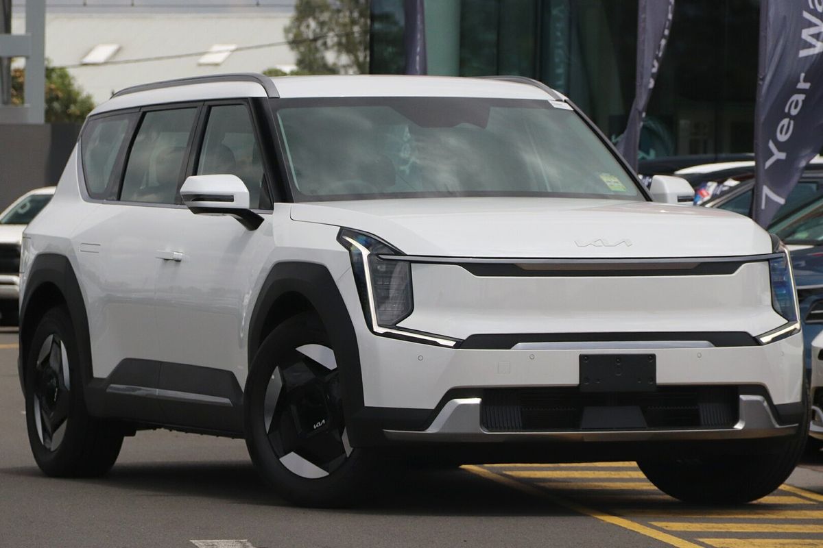 2025 Kia EV9 Air MV