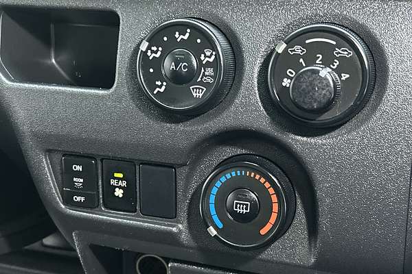 2014 Toyota Hiace Commuter KDH223R ELWB High Roof