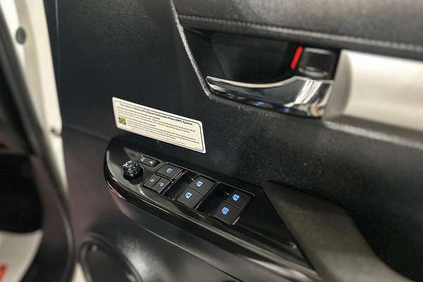 2020 Toyota Hilux SR5 GUN126R 4X4