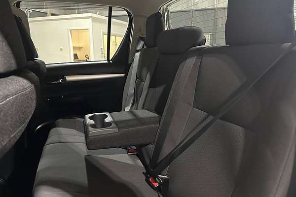 2020 Toyota Hilux SR5 GUN126R 4X4