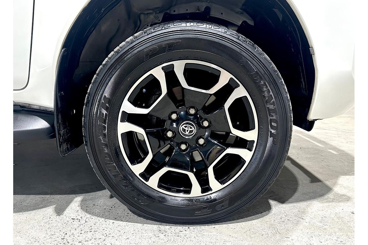 2020 Toyota Hilux SR5 GUN126R 4X4