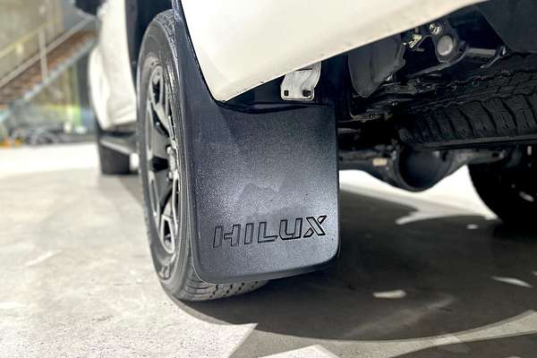 2020 Toyota Hilux SR5 GUN126R 4X4