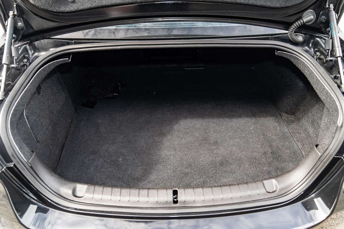 2015 Holden Calais V VF