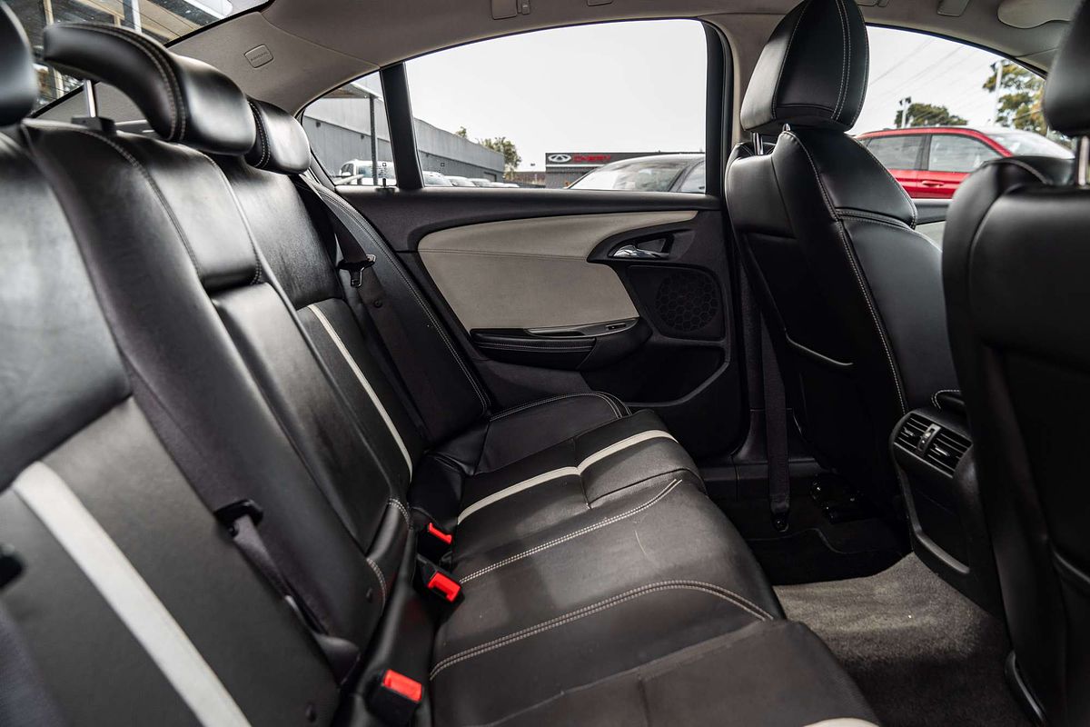 2015 Holden Calais V VF