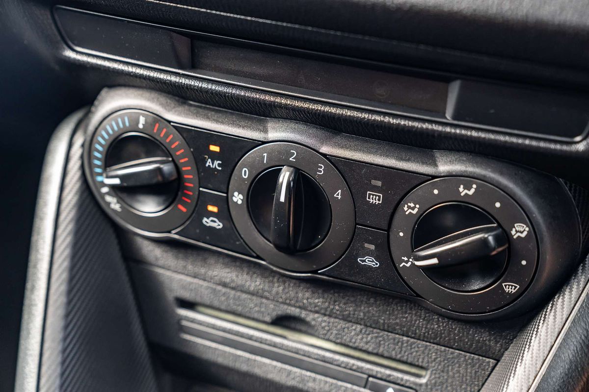 2014 Mazda 2 Neo DJ Series