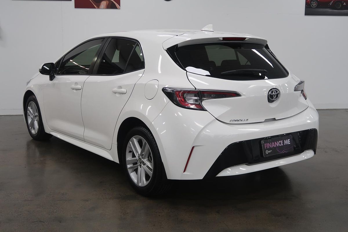 2018 Toyota Corolla Ascent Sport MZEA12R