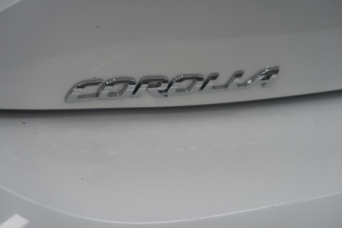 2018 Toyota Corolla Ascent Sport MZEA12R