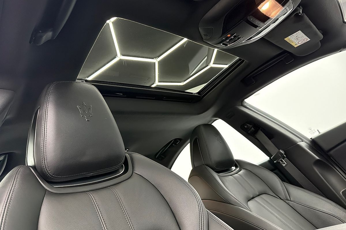 2018 Maserati Ghibli M157