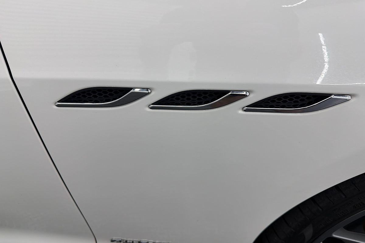 2018 Maserati Ghibli M157