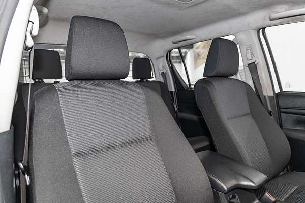 2020 Toyota Hilux Workmate GUN125R 4X4