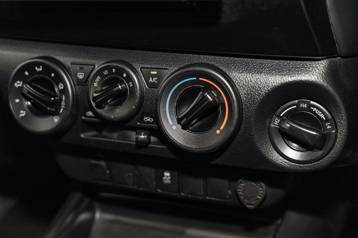 2020 Toyota Hilux Workmate GUN125R 4X4