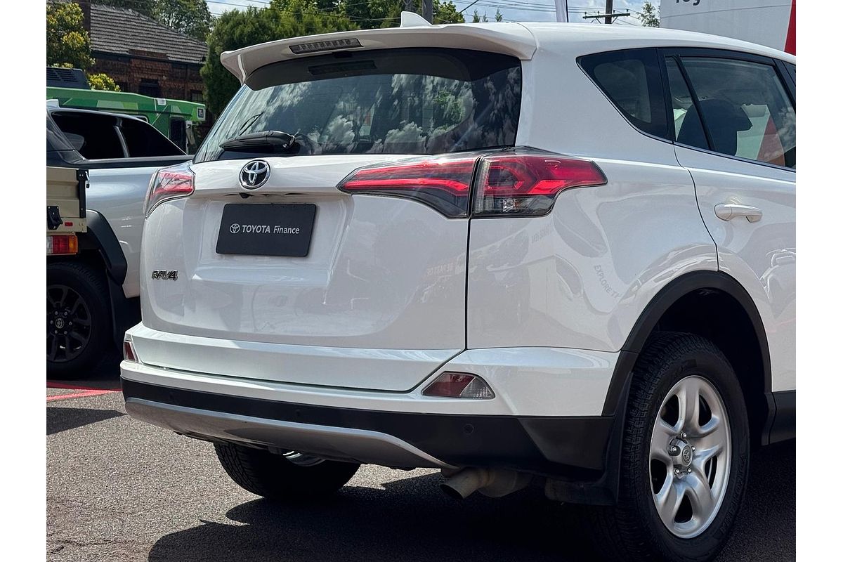 2018 Toyota RAV4 GX ZSA42R
