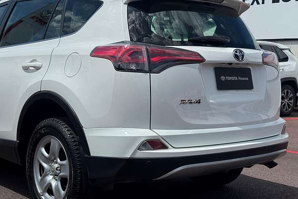 2018 Toyota RAV4 GX ZSA42R