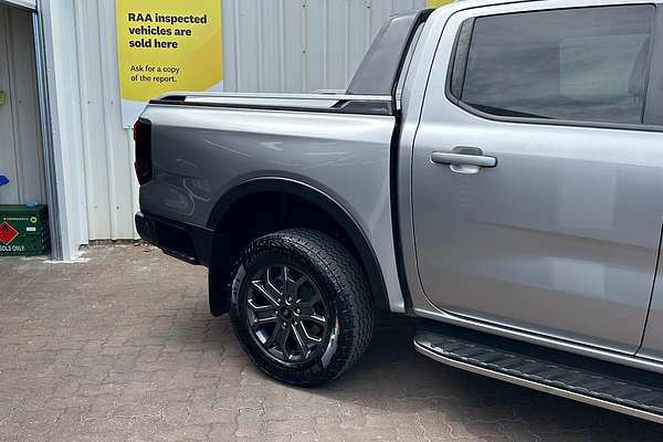 2022 Ford Ranger Wildtrak 4X4 3.0L thumb-6