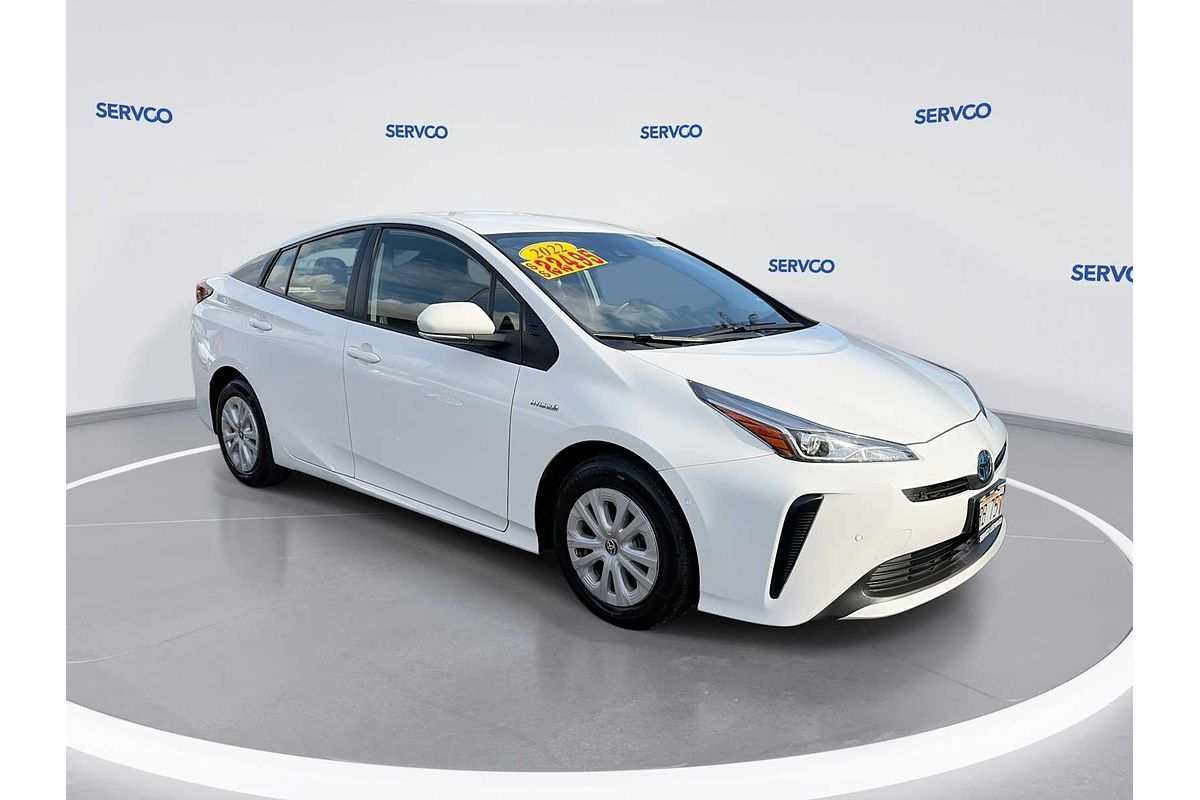 2022 Toyota Prius LE