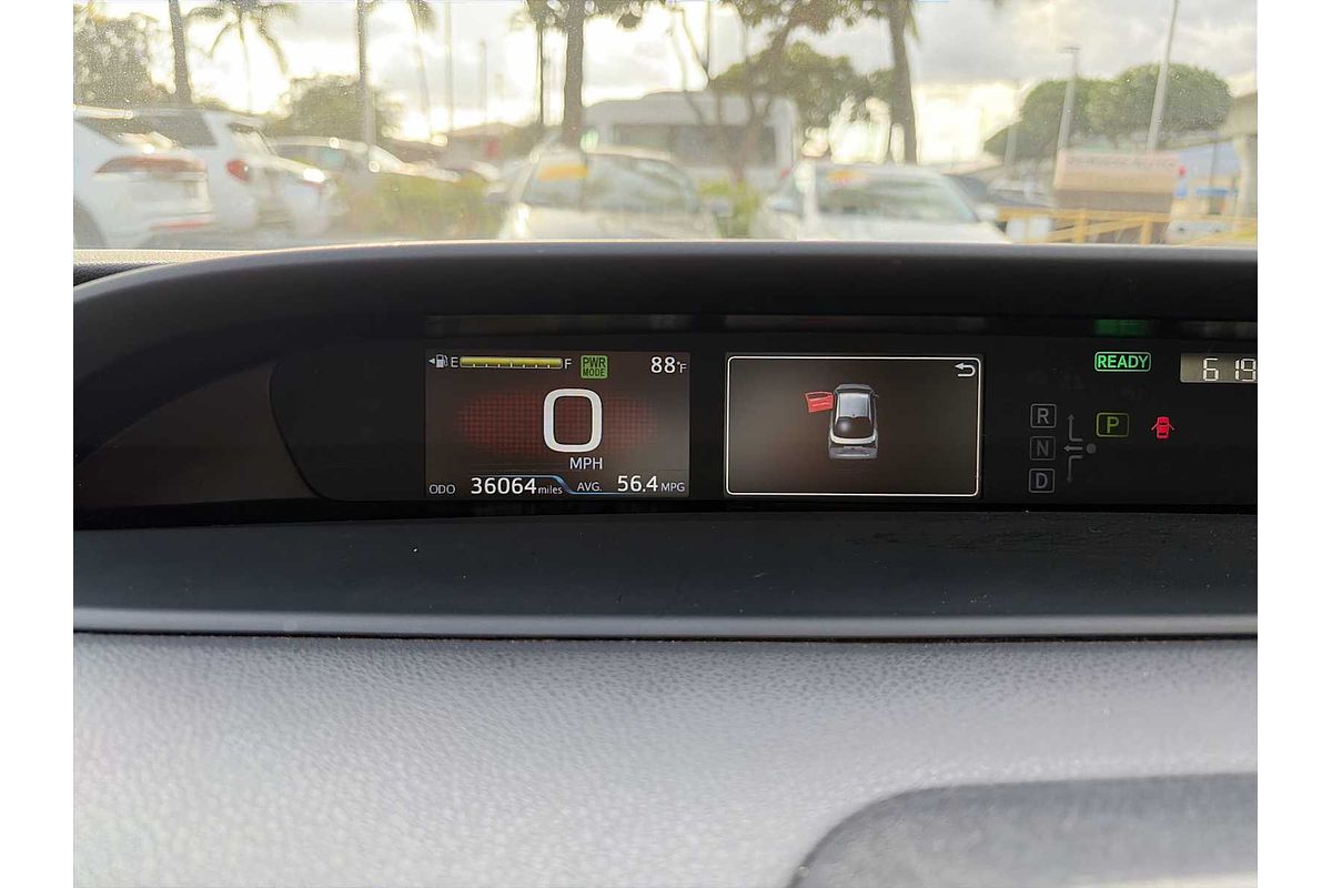 2022 Toyota Prius LE