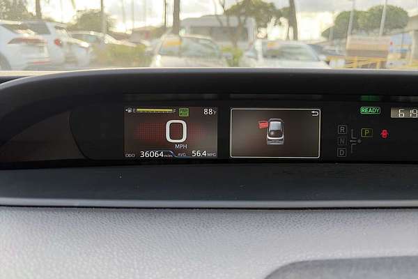 2022 Toyota Prius LE