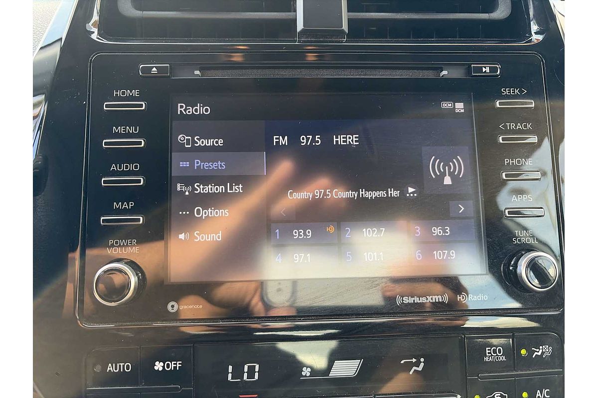 2022 Toyota Prius LE