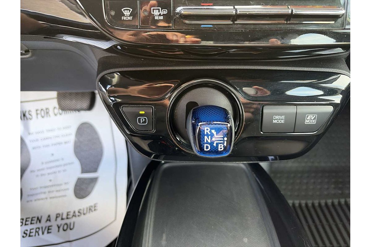 2022 Toyota Prius LE