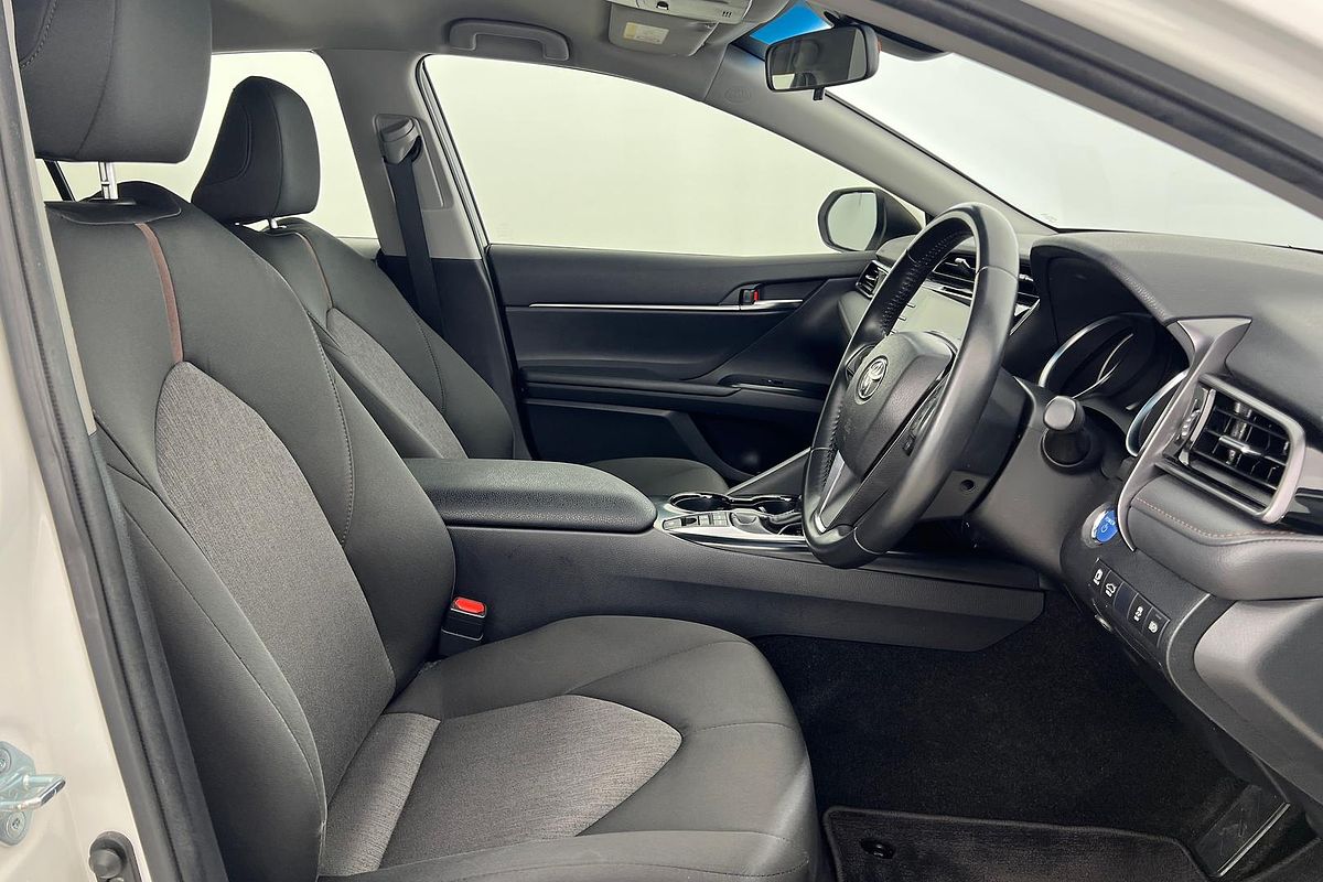 2020 Toyota Camry Ascent Sport