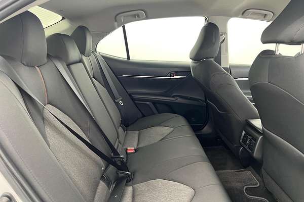 2020 Toyota Camry Ascent Sport