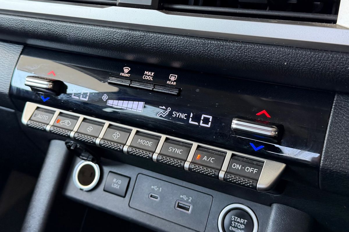 2024 Mitsubishi Triton GLS MV 4X4