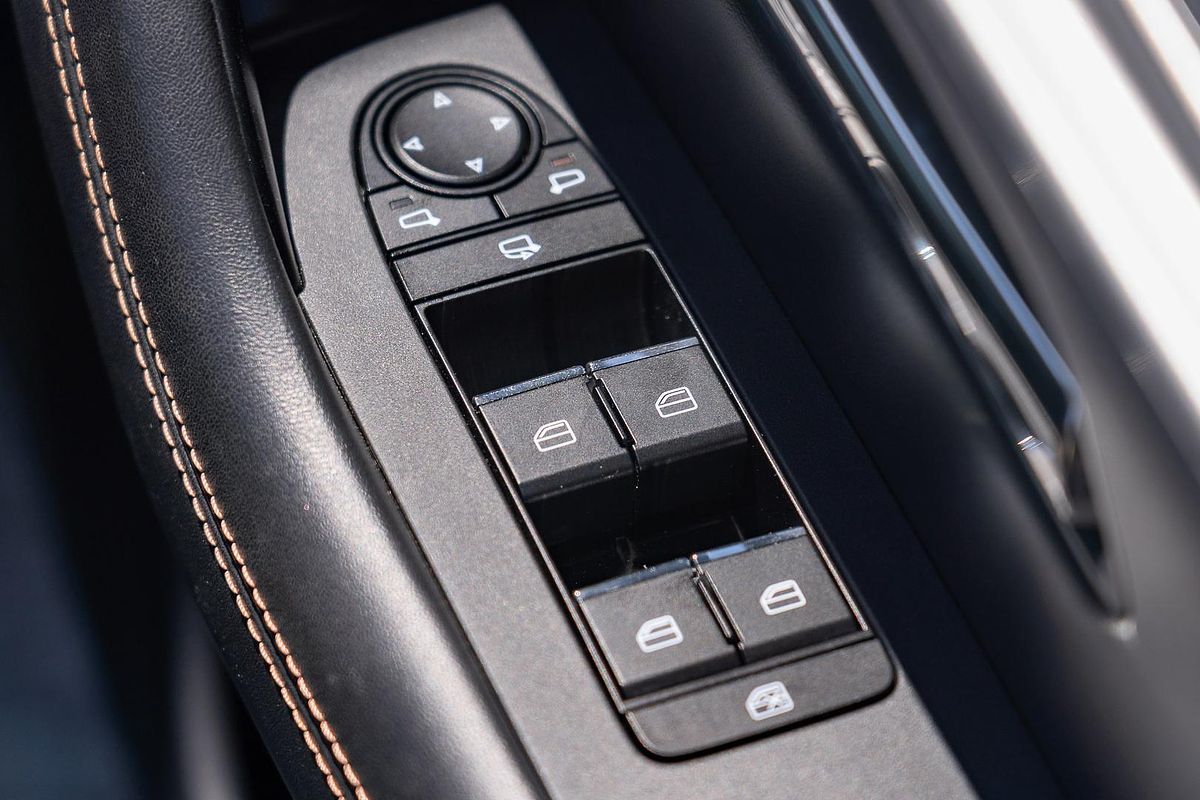 2023 Mazda CX-90 D50e Azami KK